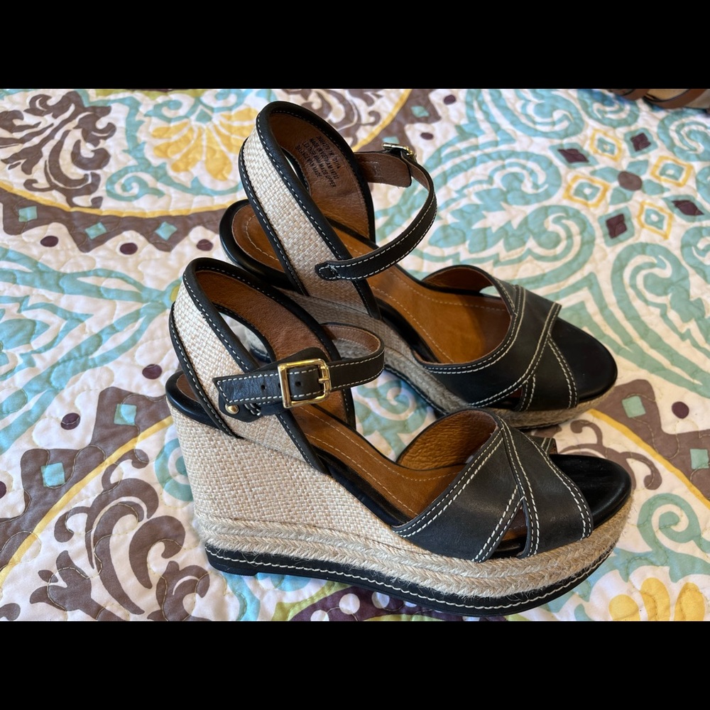 Clarks black strappy leather platform wedge size 7